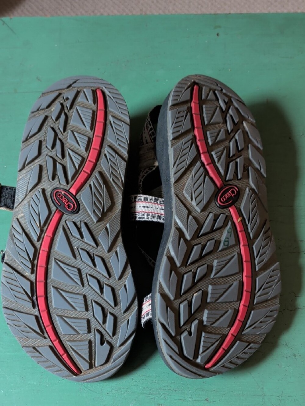 Chacos Beige Patterned Strap Sandals with Black Footbed - Picture 5 of 9